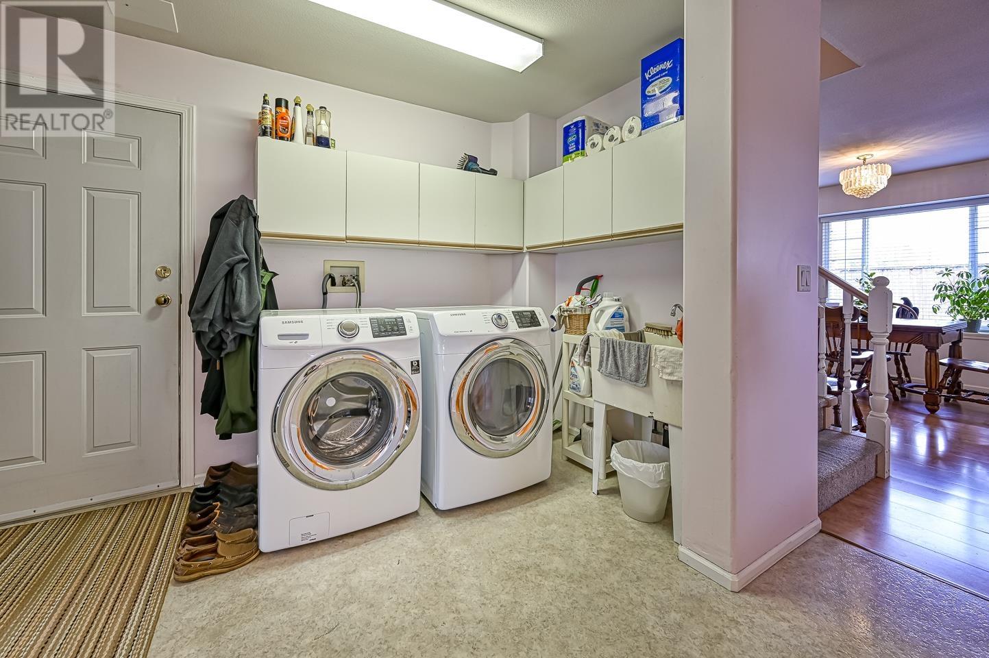 711 Riverside Drive, Port Coquitlam, British Columbia  V3B 7T7 - Photo 19 - R2954050