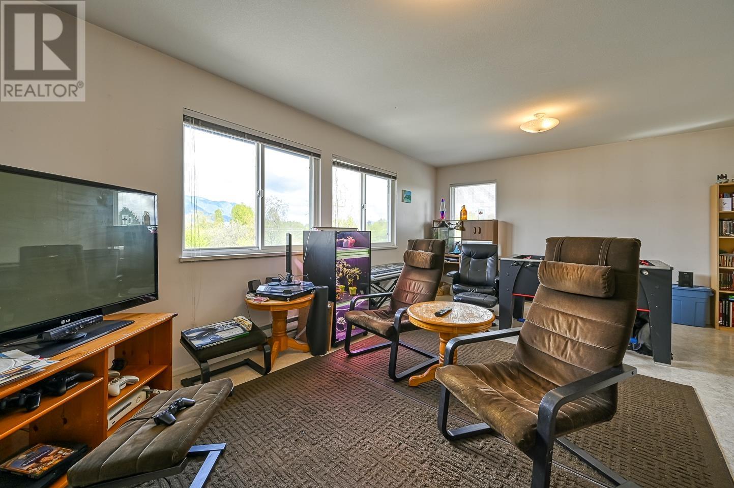 711 Riverside Drive, Port Coquitlam, British Columbia  V3B 7T7 - Photo 17 - R2954050