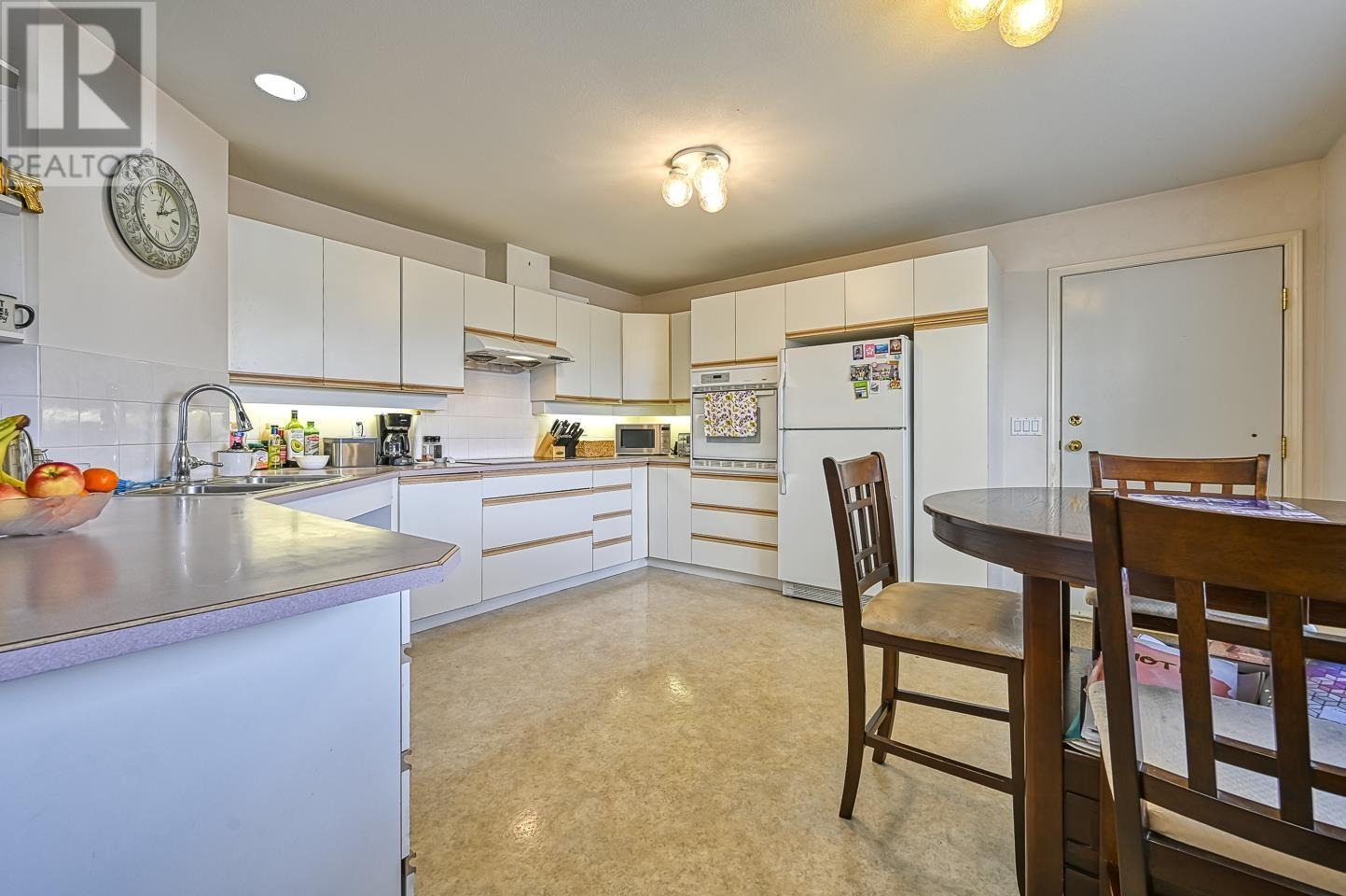 711 Riverside Drive, Port Coquitlam, British Columbia  V3B 7T7 - Photo 7 - R2954050