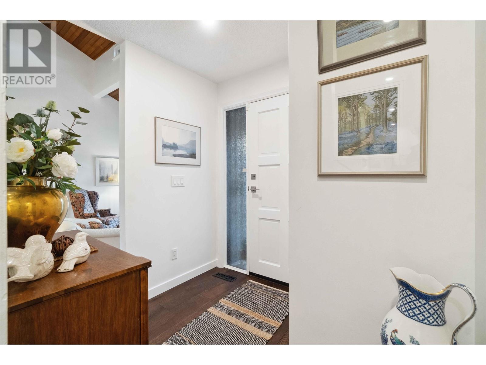 1613 Hemlock Place, Port Moody, British Columbia  V3H 4A7 - Photo 3 - R2975946