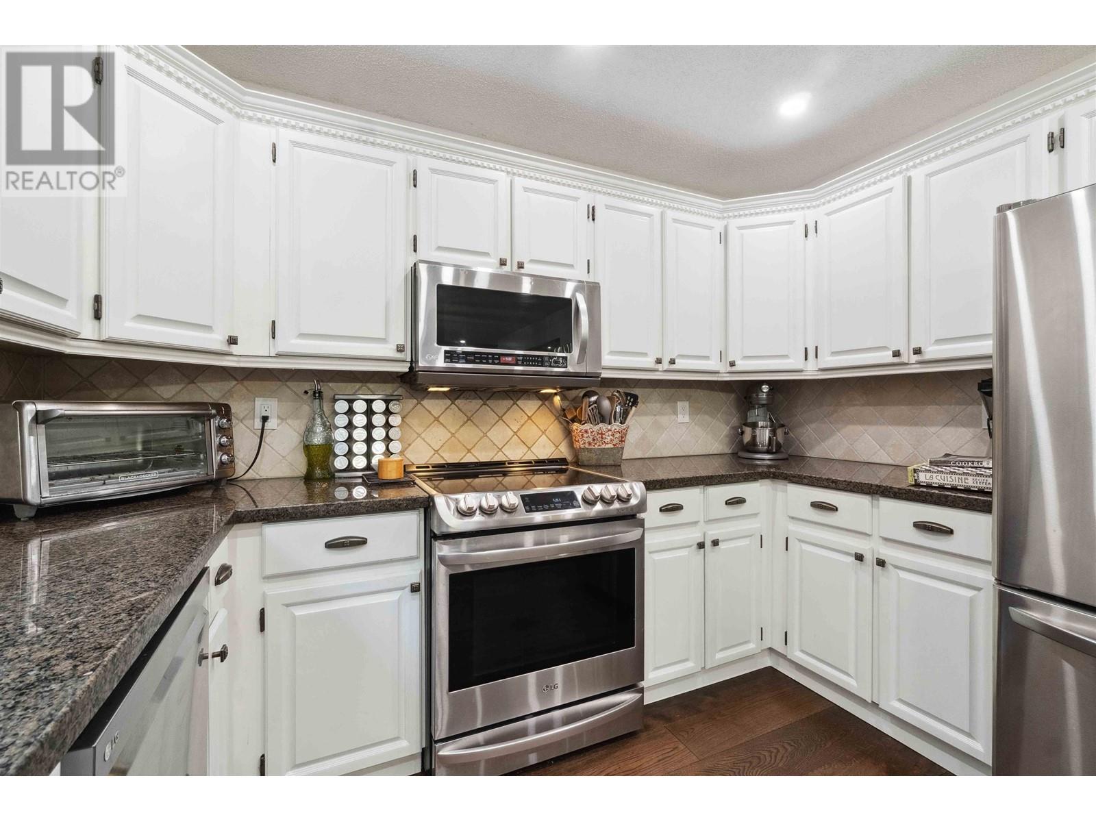 1613 Hemlock Place, Port Moody, British Columbia  V3H 4A7 - Photo 13 - R2975946