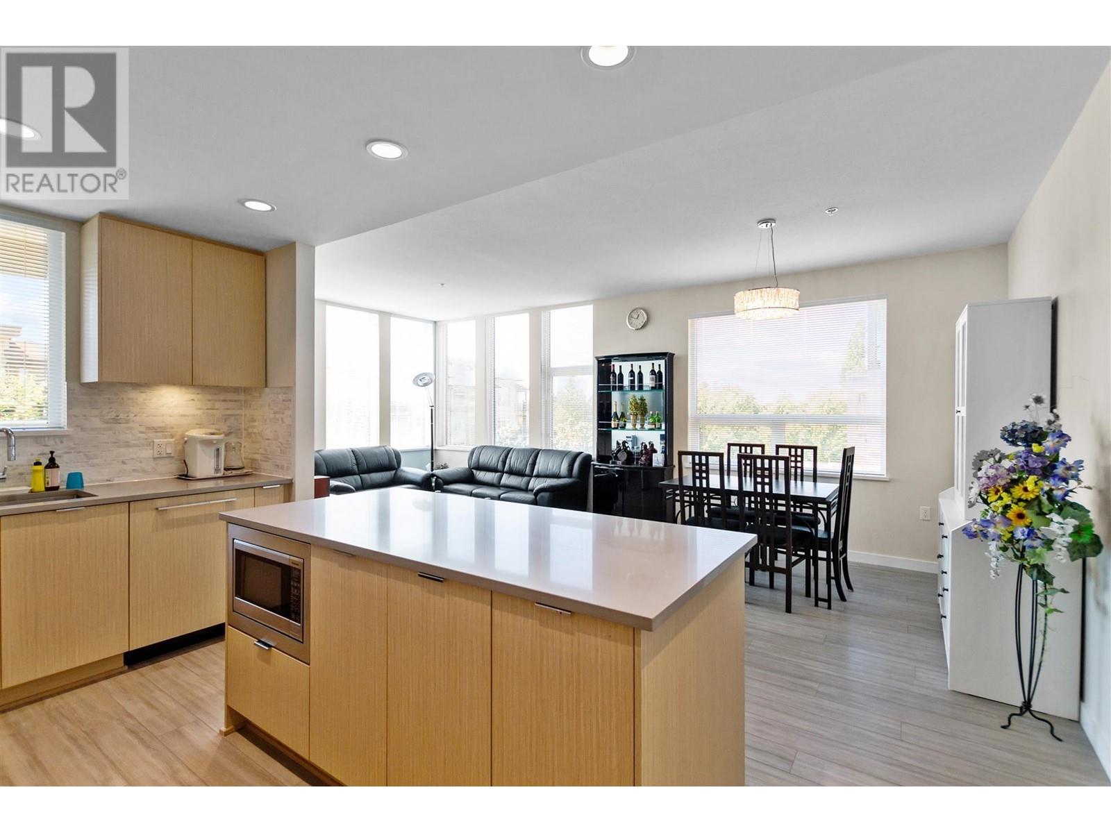 329 9233 Odlin Road, Richmond, British Columbia  V6X 0V4 - Photo 3 - R2975857