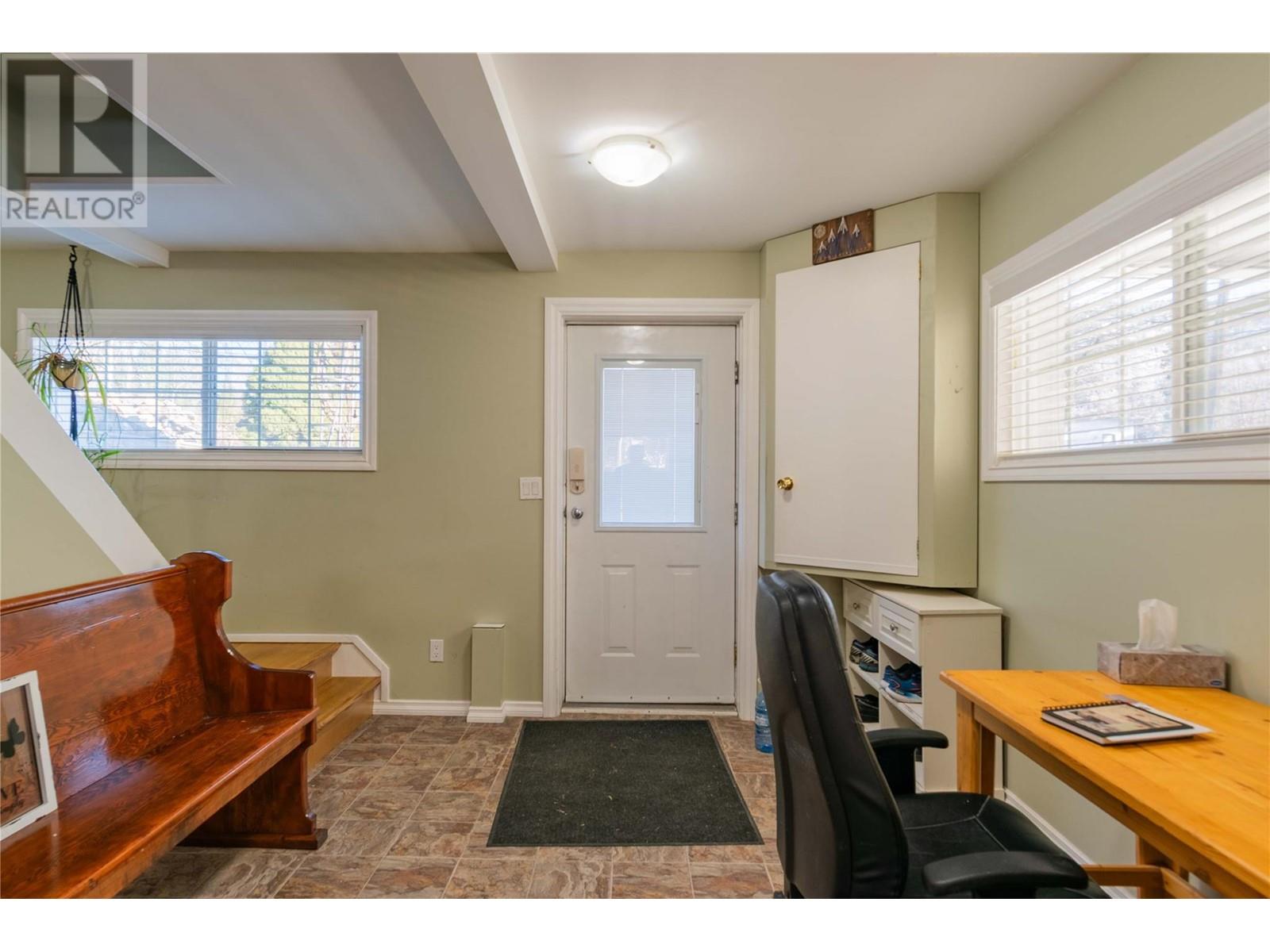 2296 Eighth Avenue, Trail, British Columbia  V1R 3E3 - Photo 11 - 10337765