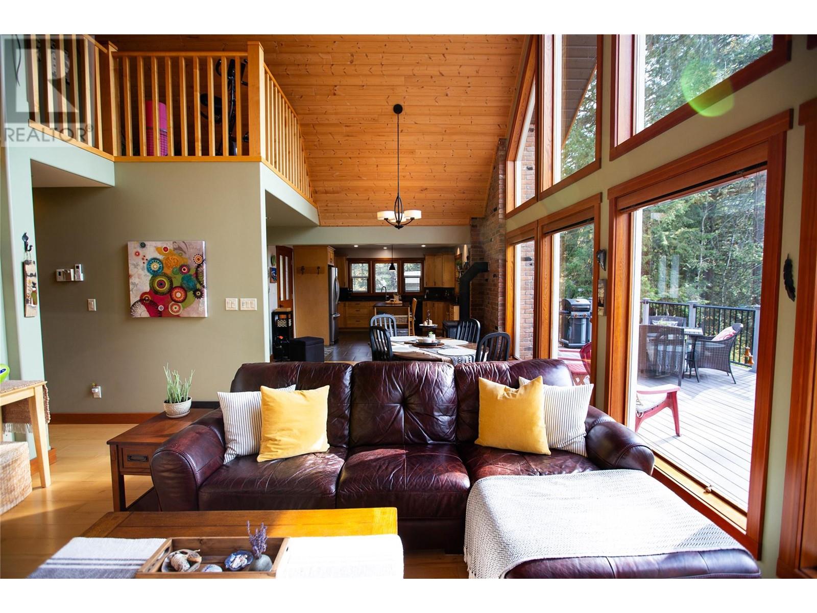 Property at 3306 Krestova Road image 1