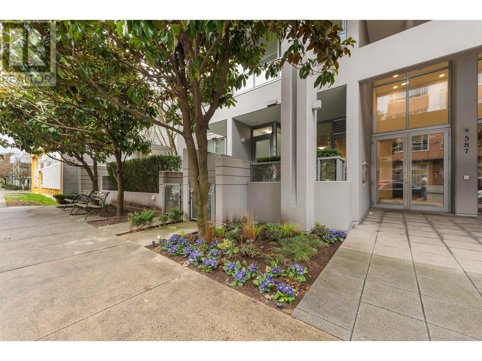 589 W 7th Avenue, Vancouver, British Columbia  V5Z 1B4 - Photo 31 - R2975937