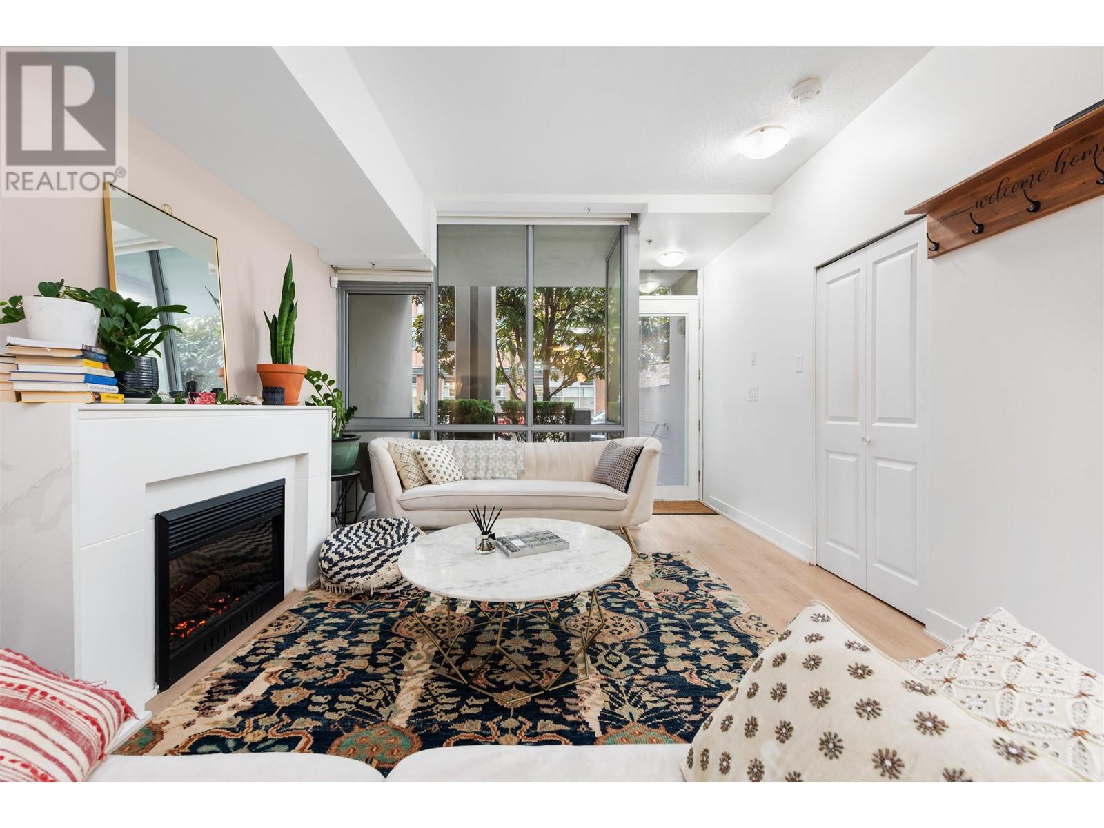 589 W 7th Avenue, Vancouver, British Columbia  V5Z 1B4 - Photo 2 - R2975937