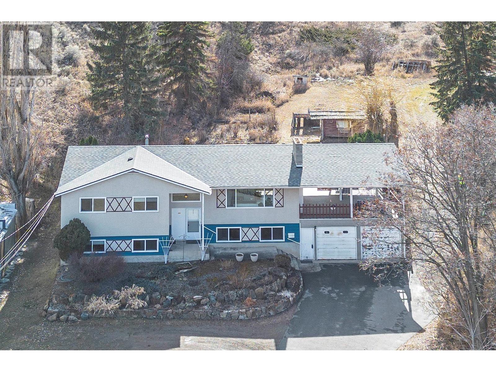 Property at 286 McKay Place image 1