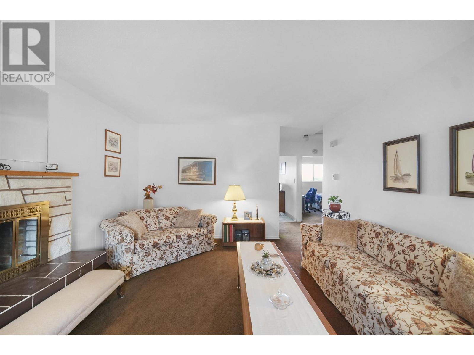 Listing Picture 11 of 34 : 40 SEA AVENUE, Burnaby / 本拿比 - 魯藝地產 Yvonne Lu Group - MLS Medallion Club Member