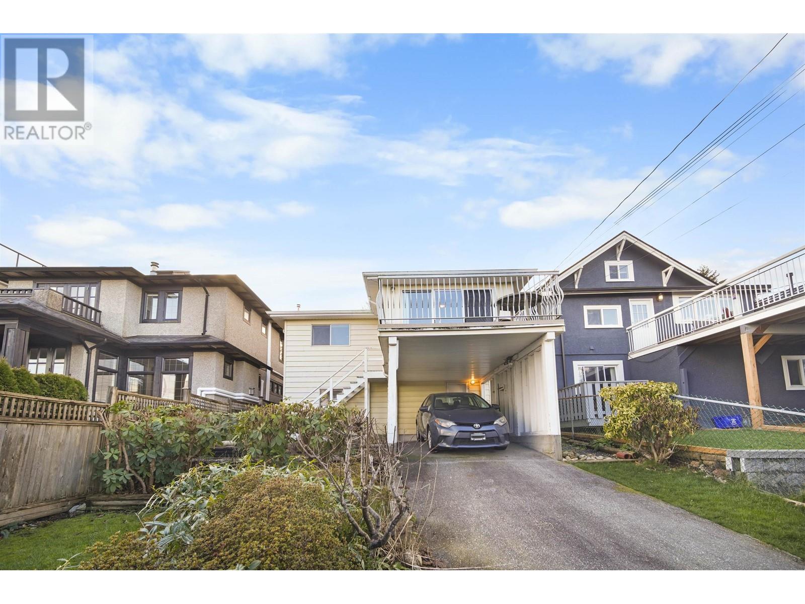 Listing Picture 31 of 34 : 40 SEA AVENUE, Burnaby / 本拿比 - 魯藝地產 Yvonne Lu Group - MLS Medallion Club Member