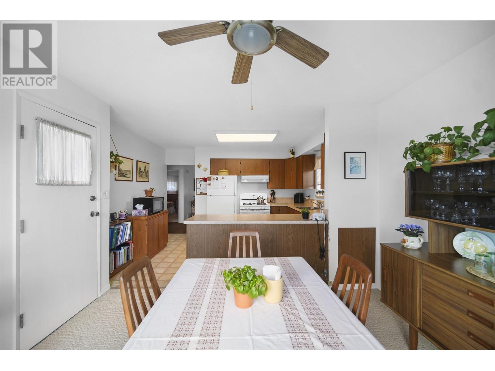 Listing Picture 15 of 34 : 40 SEA AVENUE, Burnaby / 本拿比 - 魯藝地產 Yvonne Lu Group - MLS Medallion Club Member