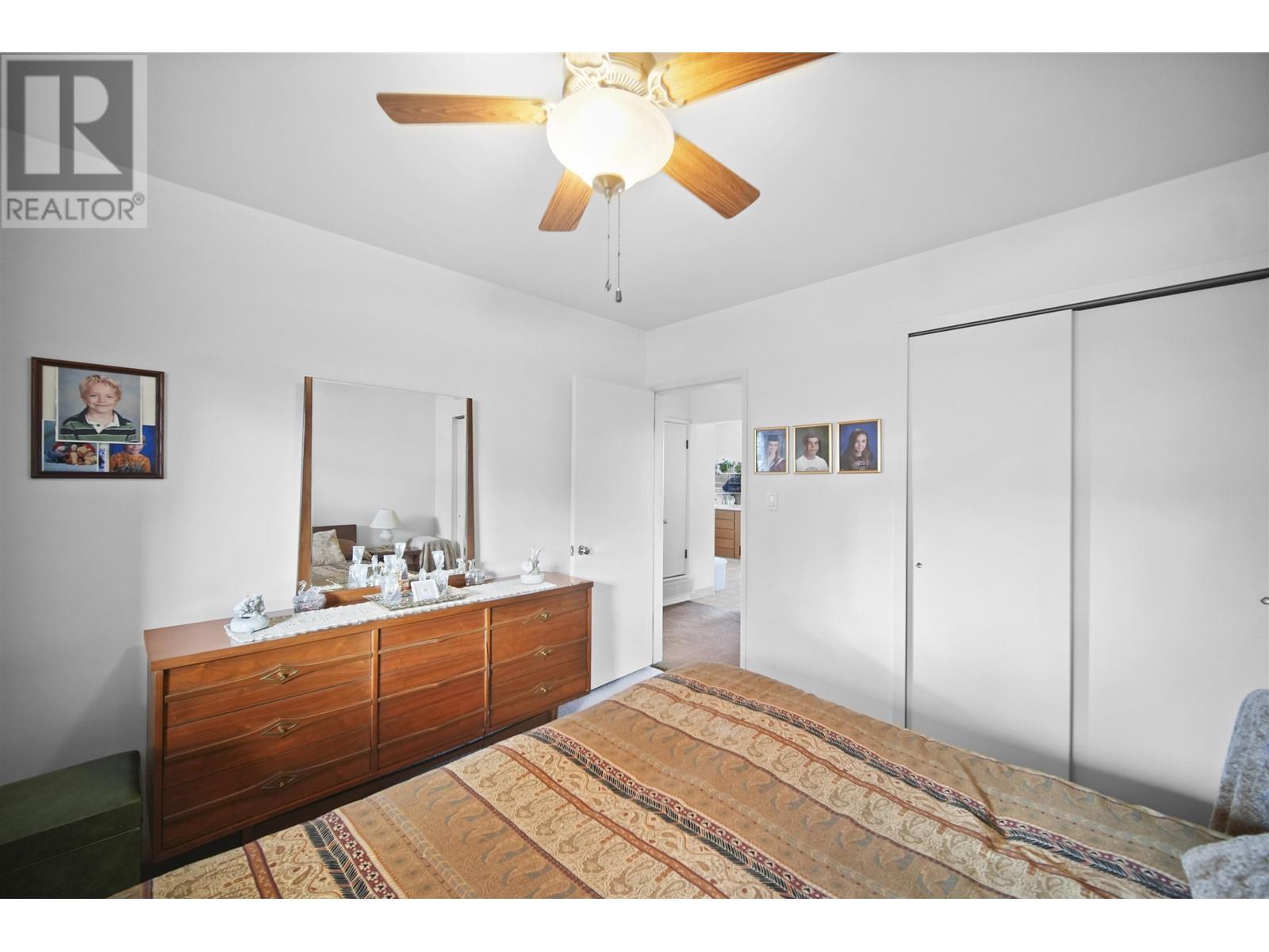 Listing Picture 17 of 34 : 40 SEA AVENUE, Burnaby / 本拿比 - 魯藝地產 Yvonne Lu Group - MLS Medallion Club Member