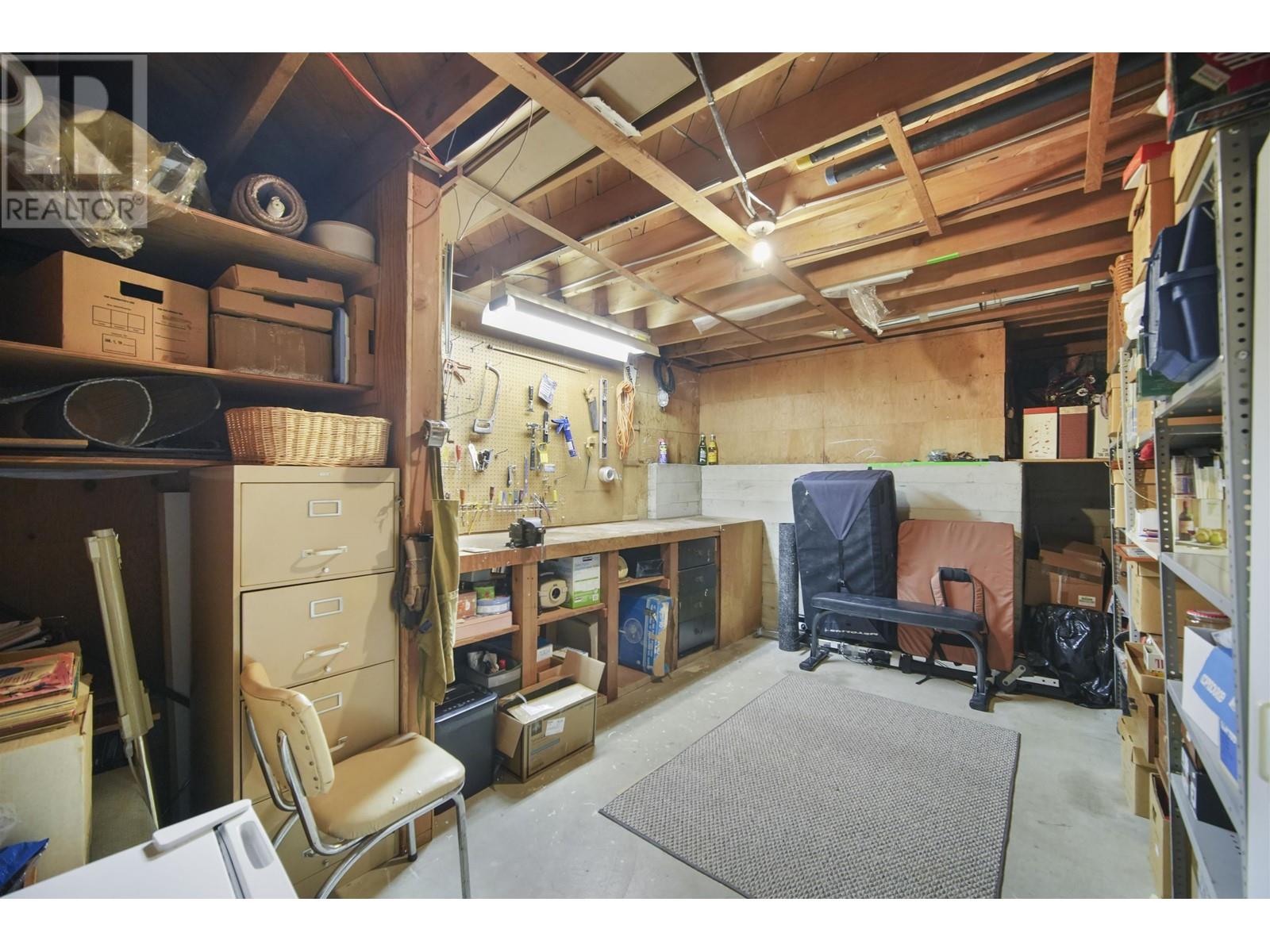 Listing Picture 26 of 34 : 40 SEA AVENUE, Burnaby / 本拿比 - 魯藝地產 Yvonne Lu Group - MLS Medallion Club Member