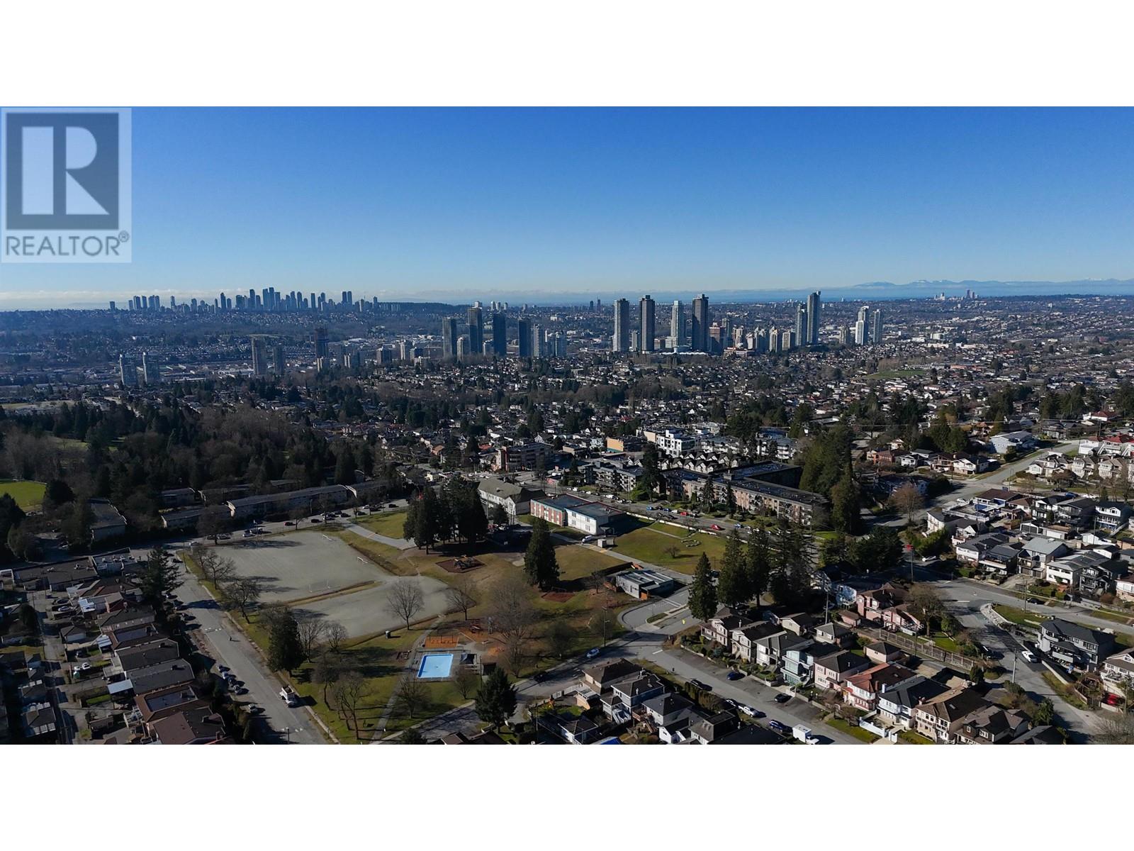 Listing Picture 34 of 34 : 40 SEA AVENUE, Burnaby / 本拿比 - 魯藝地產 Yvonne Lu Group - MLS Medallion Club Member