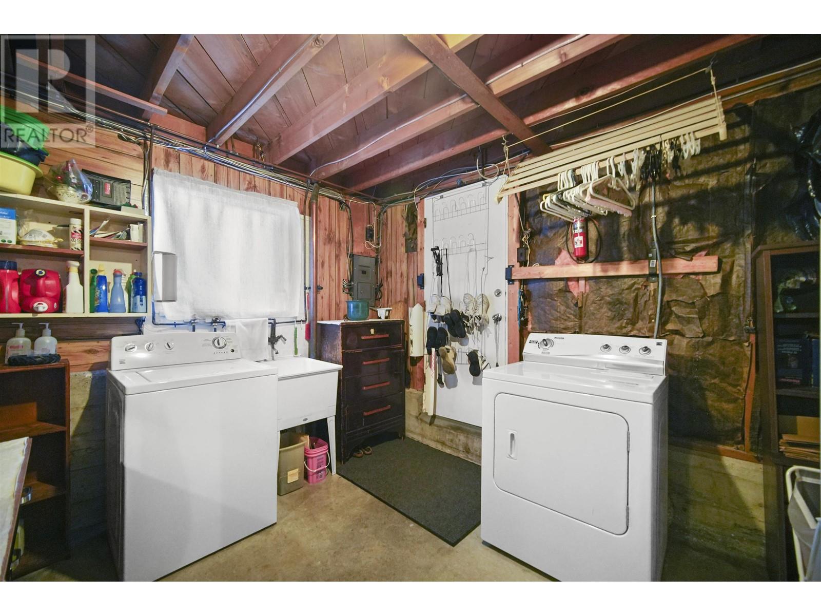 Listing Picture 27 of 34 : 40 SEA AVENUE, Burnaby / 本拿比 - 魯藝地產 Yvonne Lu Group - MLS Medallion Club Member