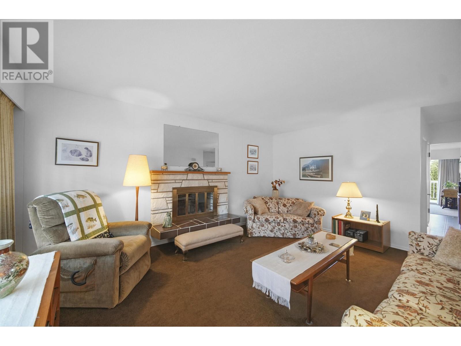 Listing Picture 10 of 34 : 40 SEA AVENUE, Burnaby / 本拿比 - 魯藝地產 Yvonne Lu Group - MLS Medallion Club Member