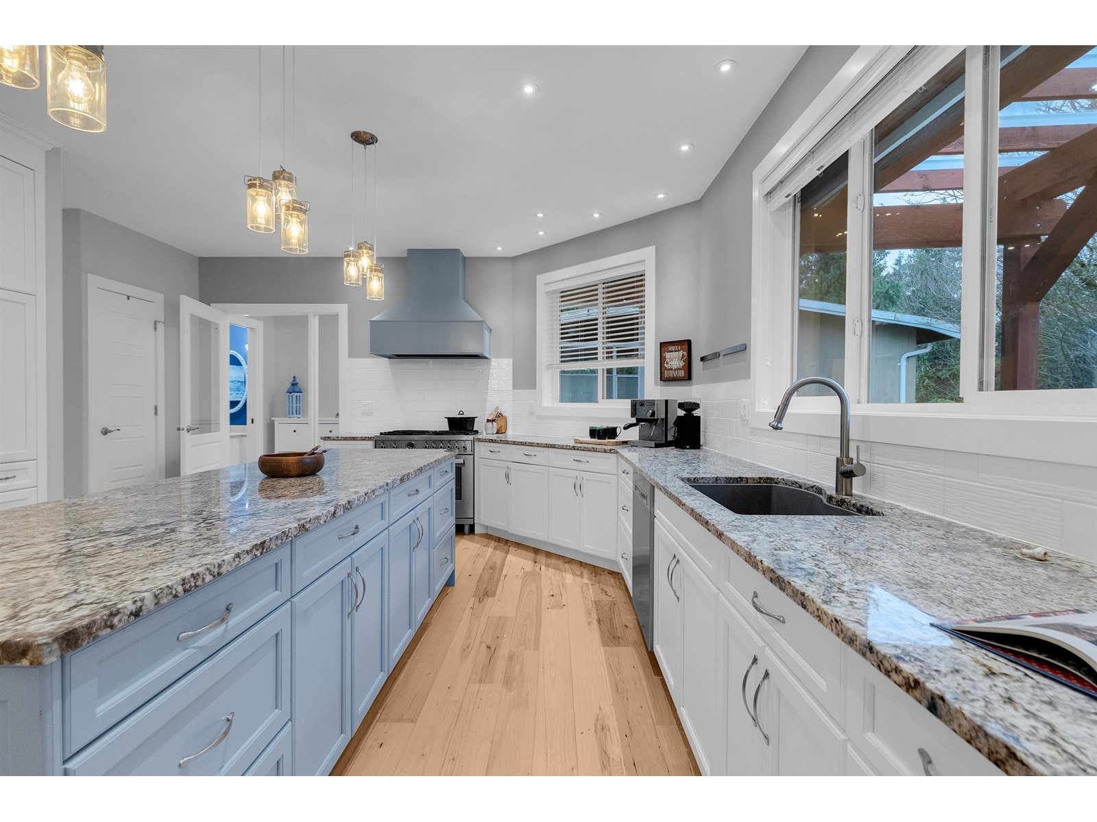 Property at 10953 RIVER ROAD image 4