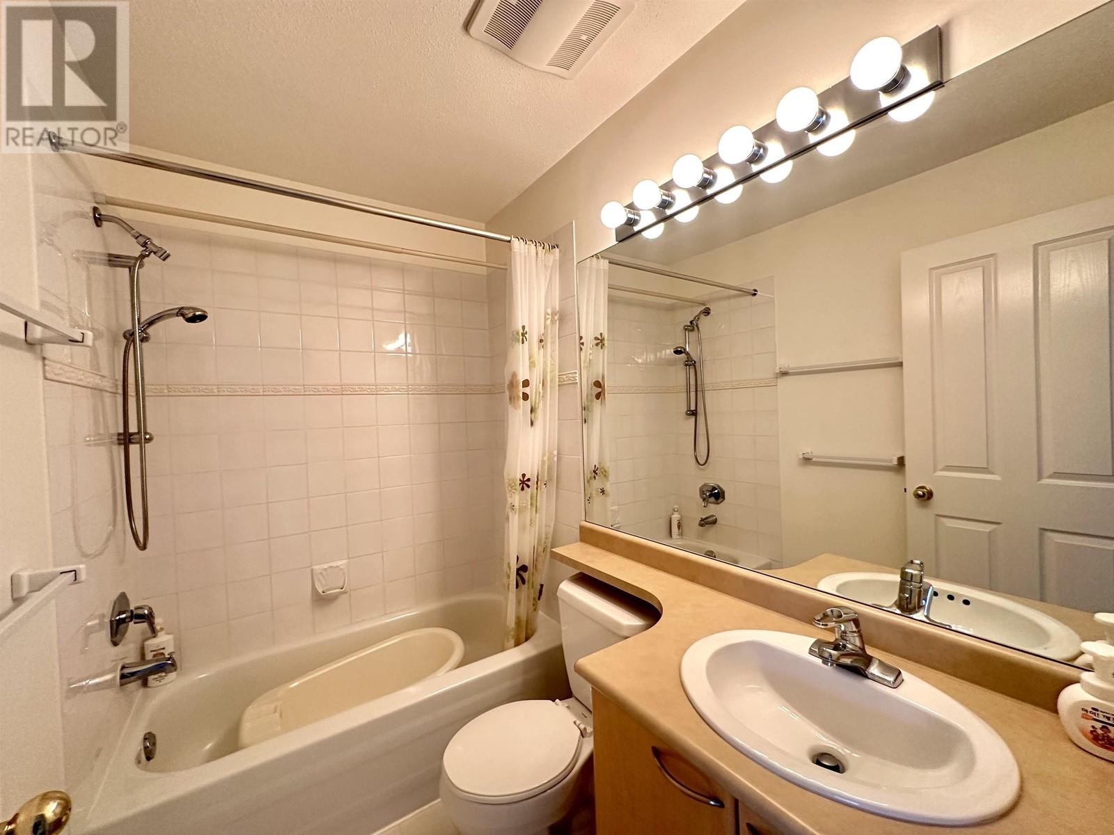 Listing Picture 26 of 40 : 139 3880 WESTMINSTER HIGHWAY, Richmond / 烈治文 - 魯藝地產 Yvonne Lu Group - MLS Medallion Club Member