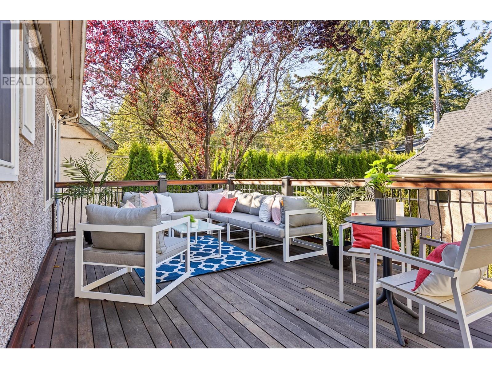 Listing Picture 37 of 40 : 4671 W 13TH AVENUE, Vancouver / 溫哥華 - 魯藝地產 Yvonne Lu Group - MLS Medallion Club Member