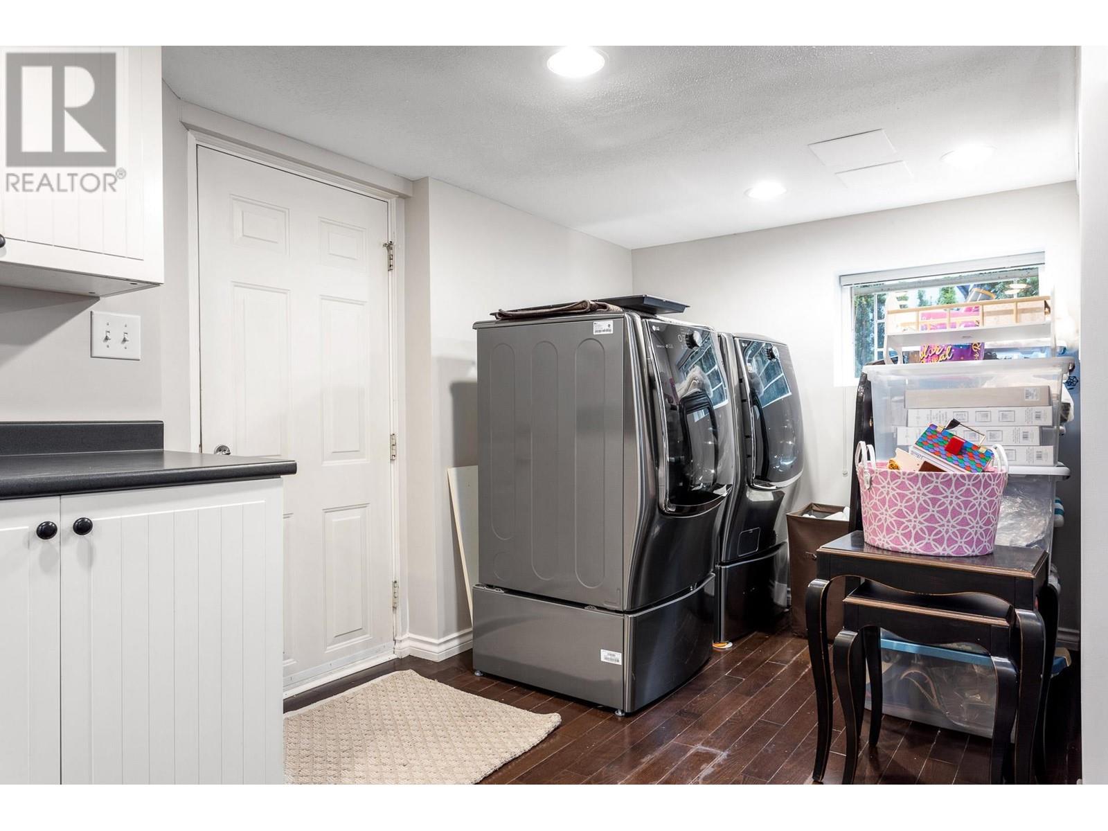 Listing Picture 33 of 40 : 4671 W 13TH AVENUE, Vancouver / 溫哥華 - 魯藝地產 Yvonne Lu Group - MLS Medallion Club Member