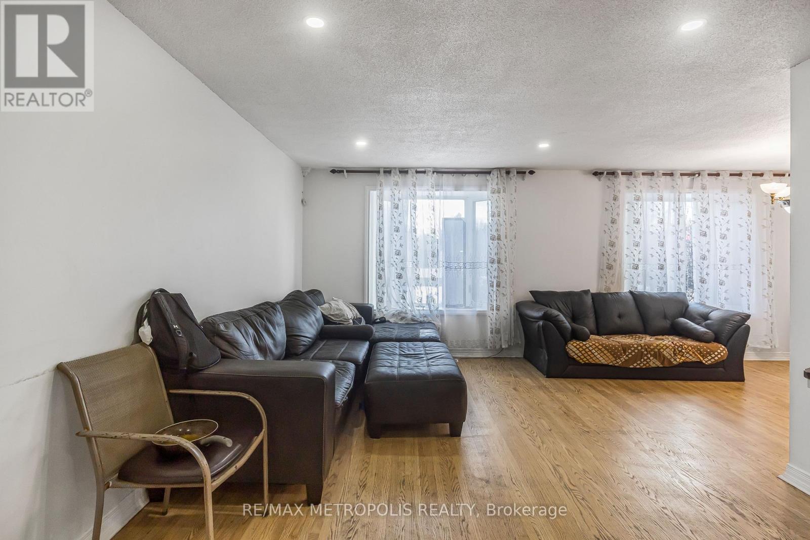 280 Cranbrook Drive, Hamilton, Ontario  L9C 4T3 - Photo 19 - X12011544