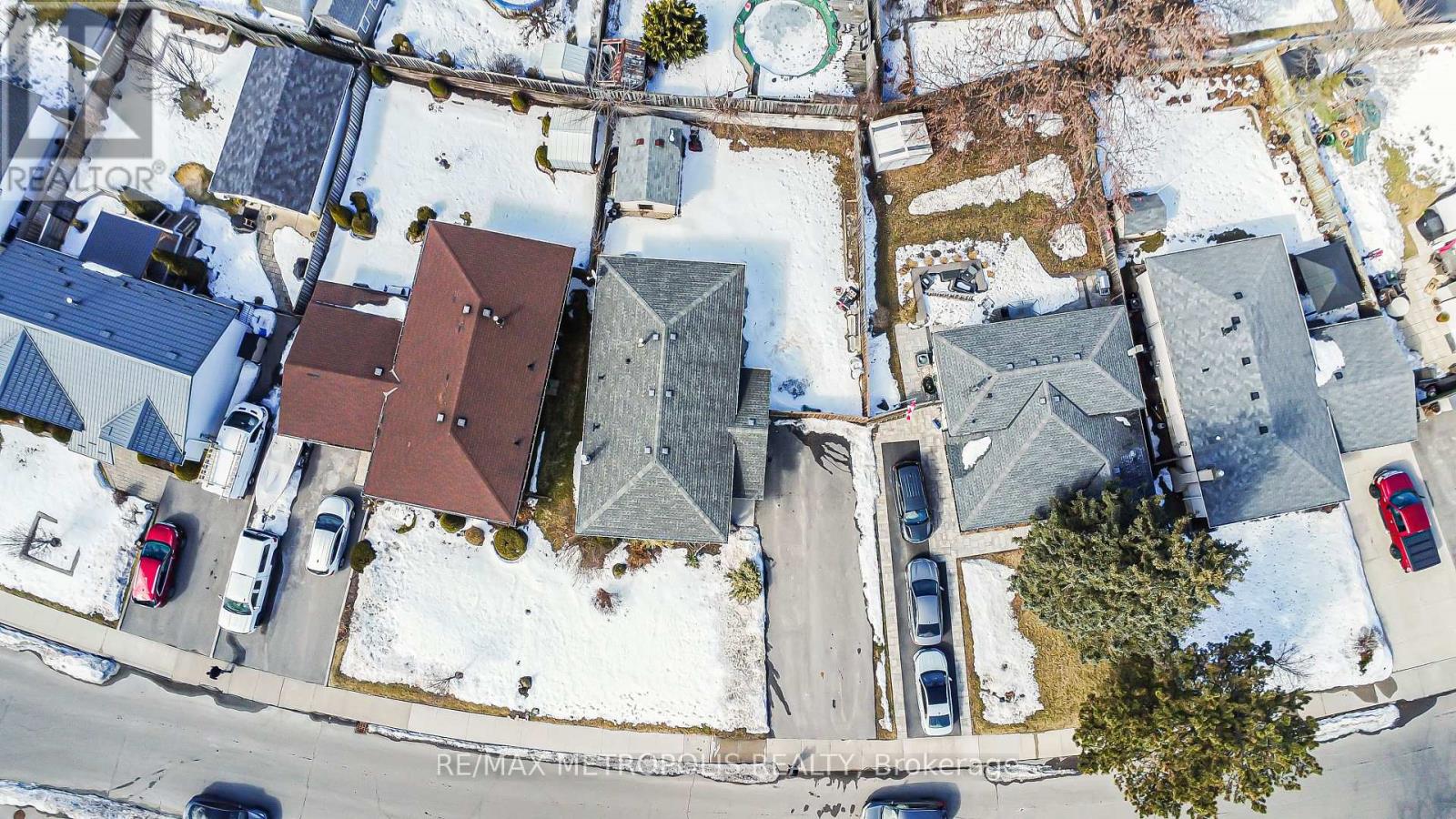 Property at 280 CRANBROOK DRIVE image 5