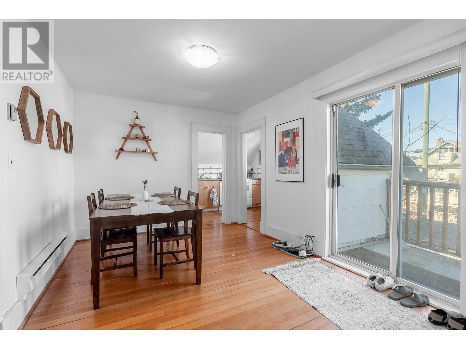 Listing Picture 3 of 29 : 3443 W 2ND AVENUE, Vancouver / 溫哥華 - 魯藝地產 Yvonne Lu Group - MLS Medallion Club Member