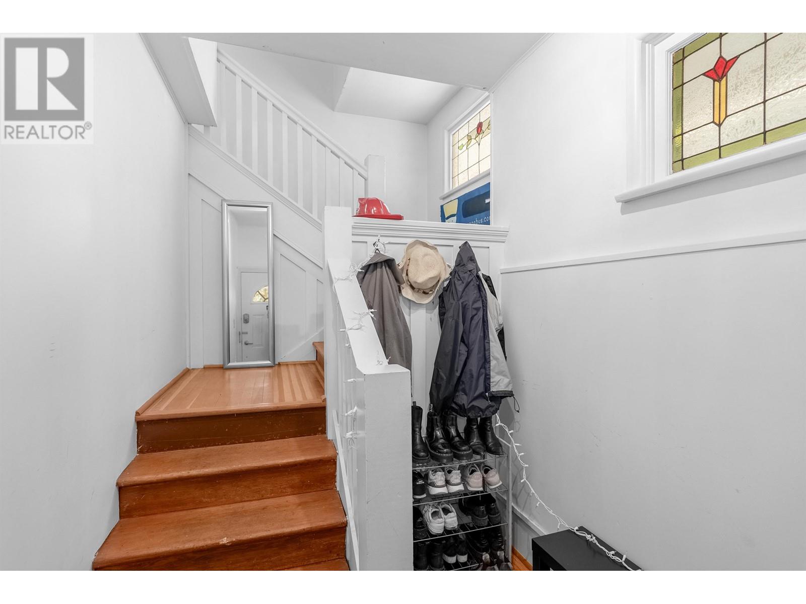 Listing Picture 21 of 29 : 3443 W 2ND AVENUE, Vancouver / 溫哥華 - 魯藝地產 Yvonne Lu Group - MLS Medallion Club Member