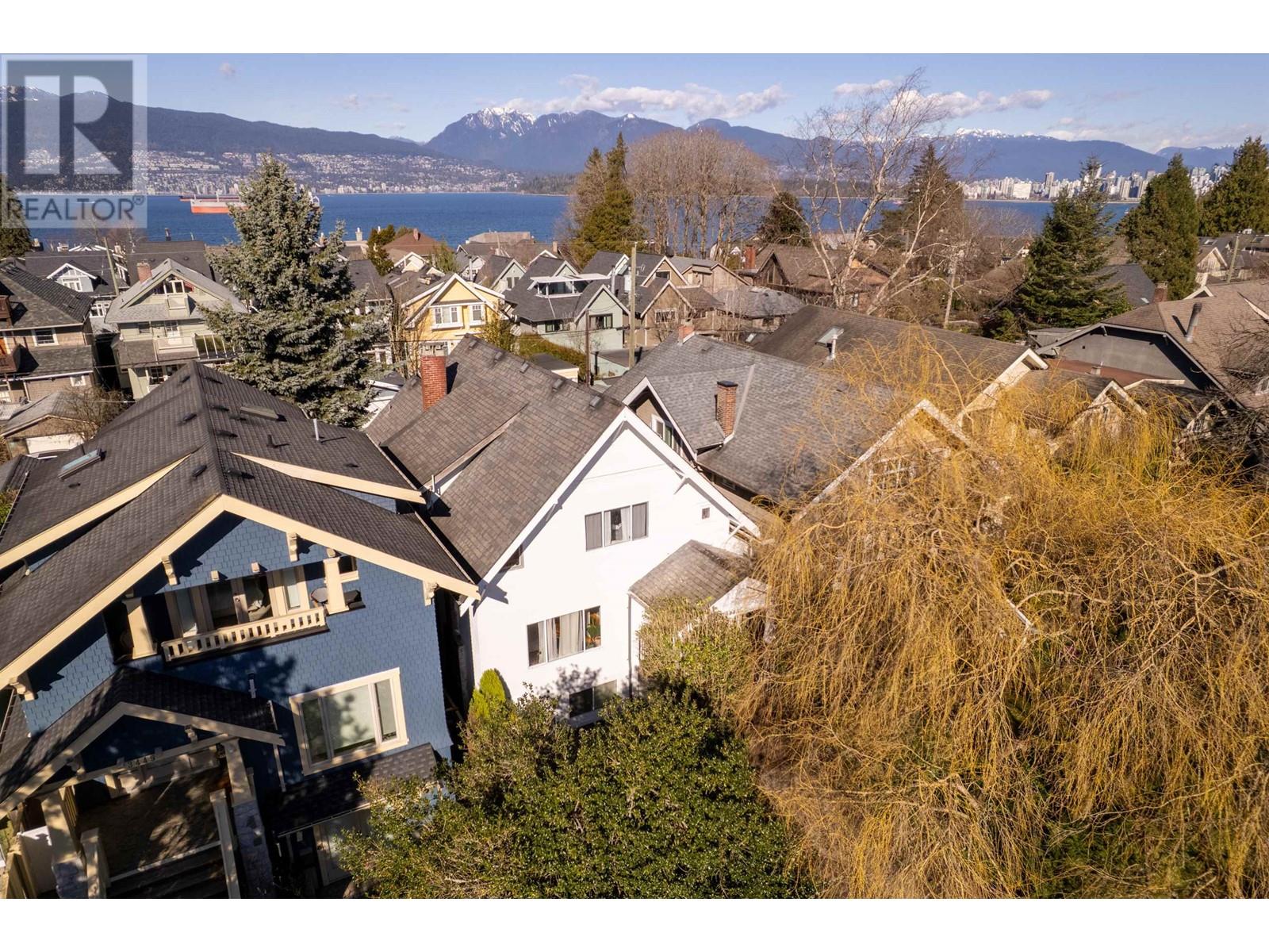 Listing Picture 28 of 29 : 3443 W 2ND AVENUE, Vancouver / 溫哥華 - 魯藝地產 Yvonne Lu Group - MLS Medallion Club Member