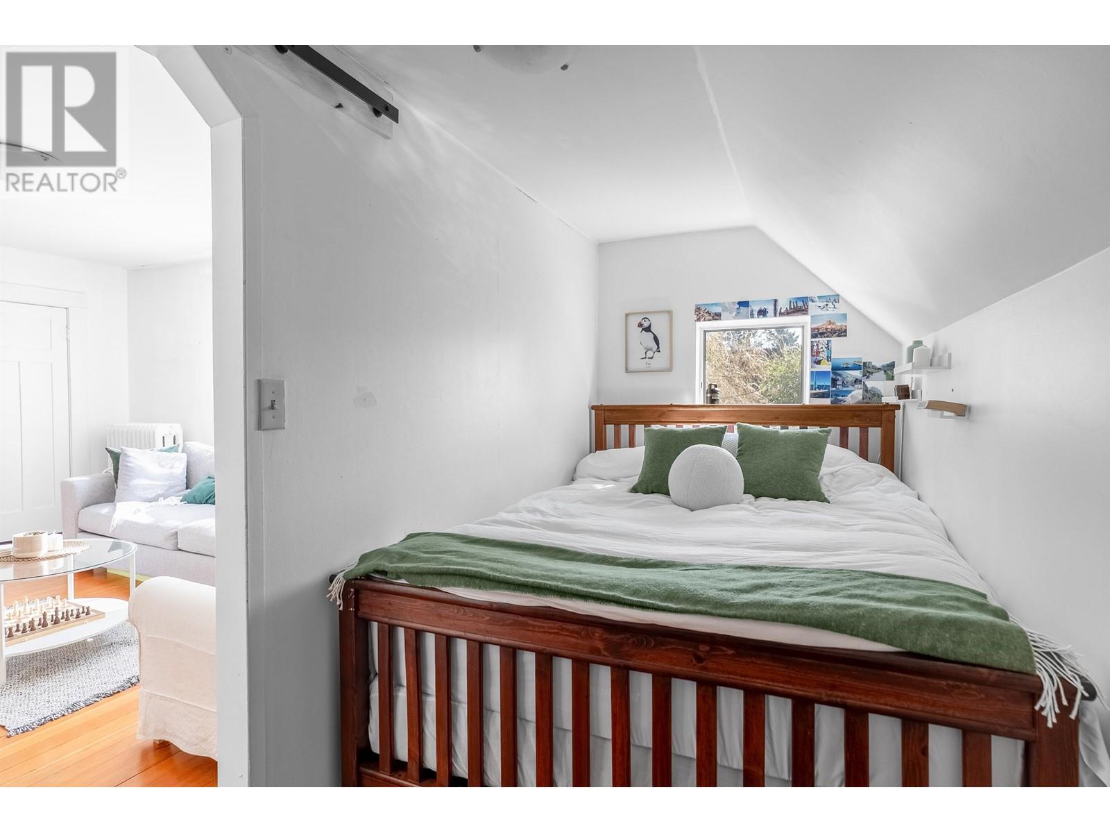 Listing Picture 6 of 29 : 3443 W 2ND AVENUE, Vancouver / 溫哥華 - 魯藝地產 Yvonne Lu Group - MLS Medallion Club Member