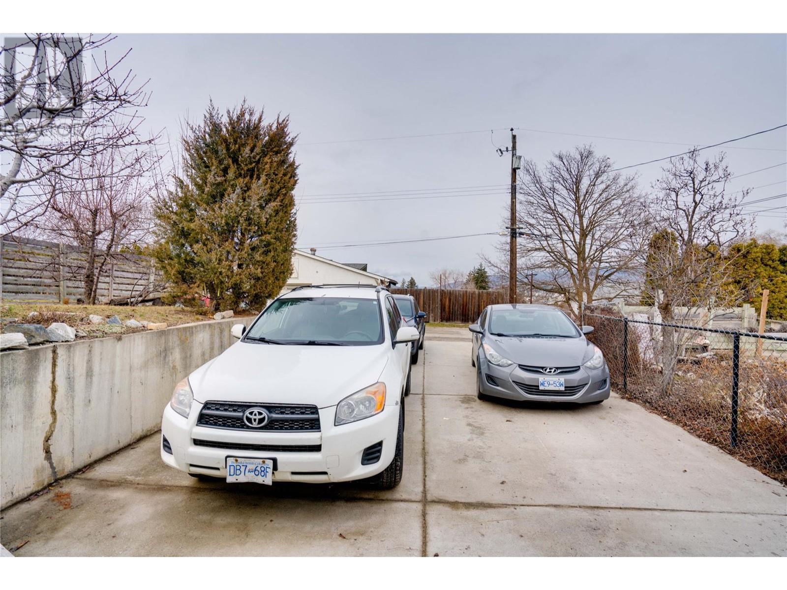 3411 18 Avenue Unit# A&b, Vernon, British Columbia  V1T 1E2 - Photo 63 - 10338028