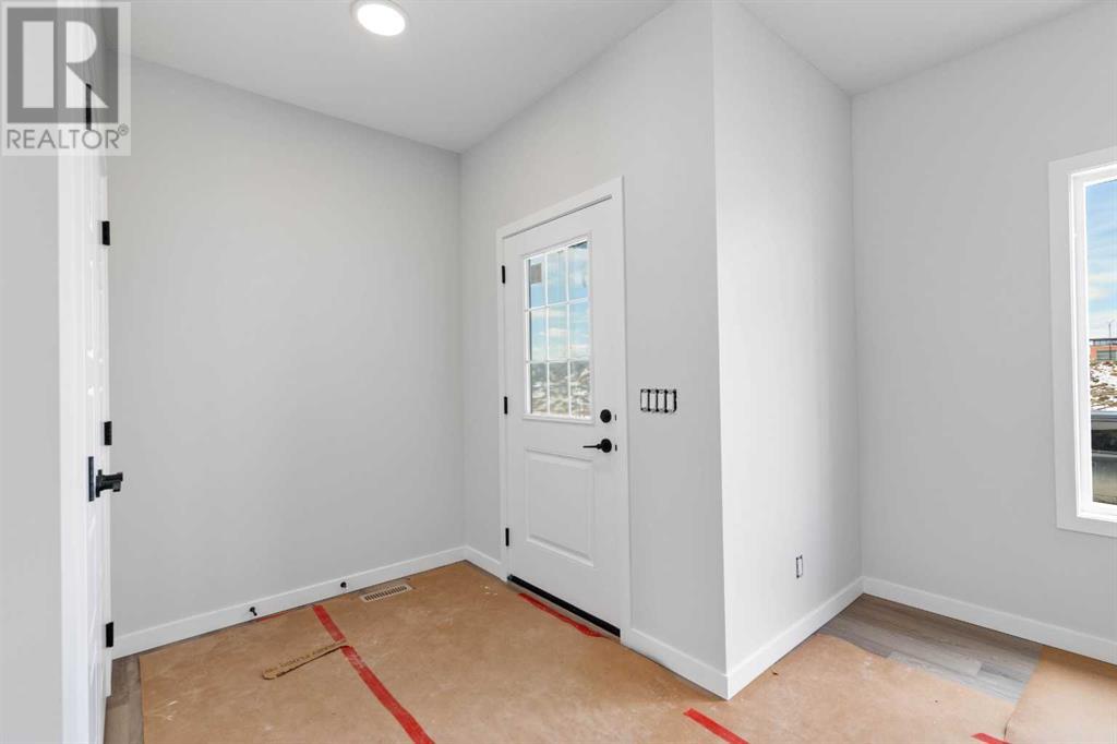 Property at 1033 Reynolds Crescent SW image 5