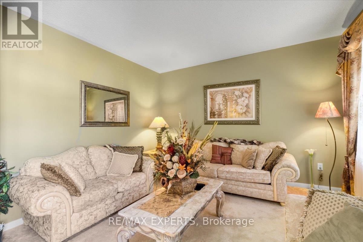 Property at 11 LINSTOCK DRIVE image 5