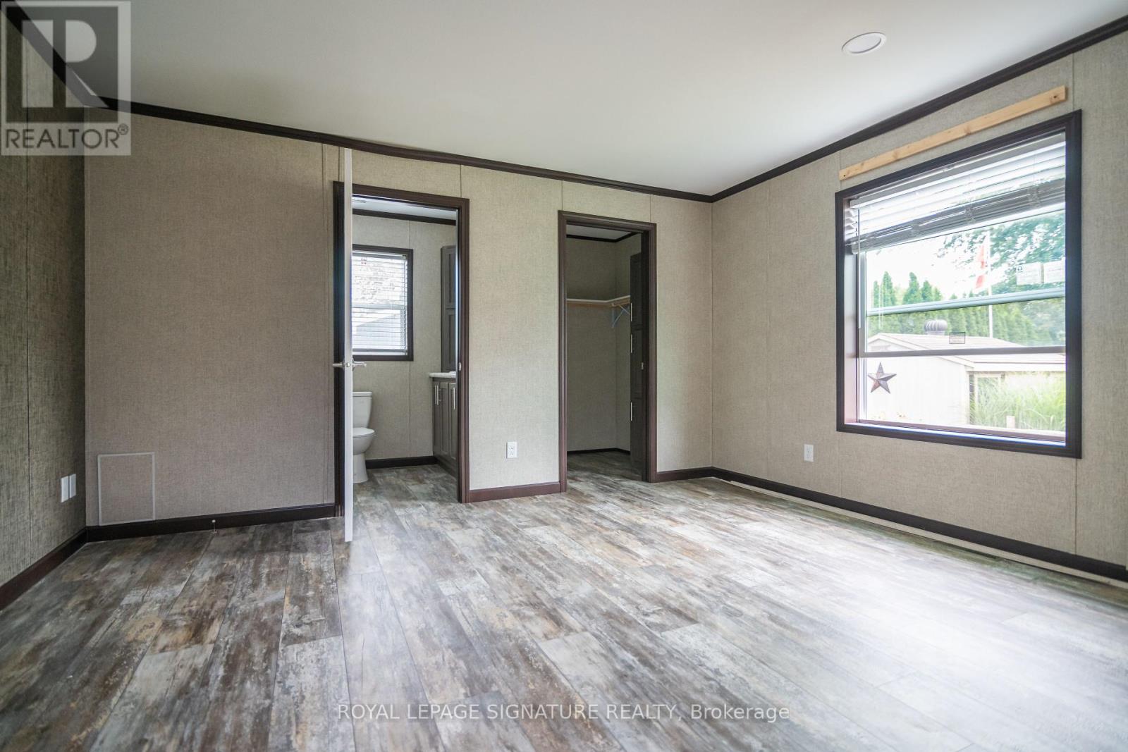 126 Regency Drive, Chatham-Kent (Chatham), Ontario  N7L 4E4 - Photo 11 - X12011558