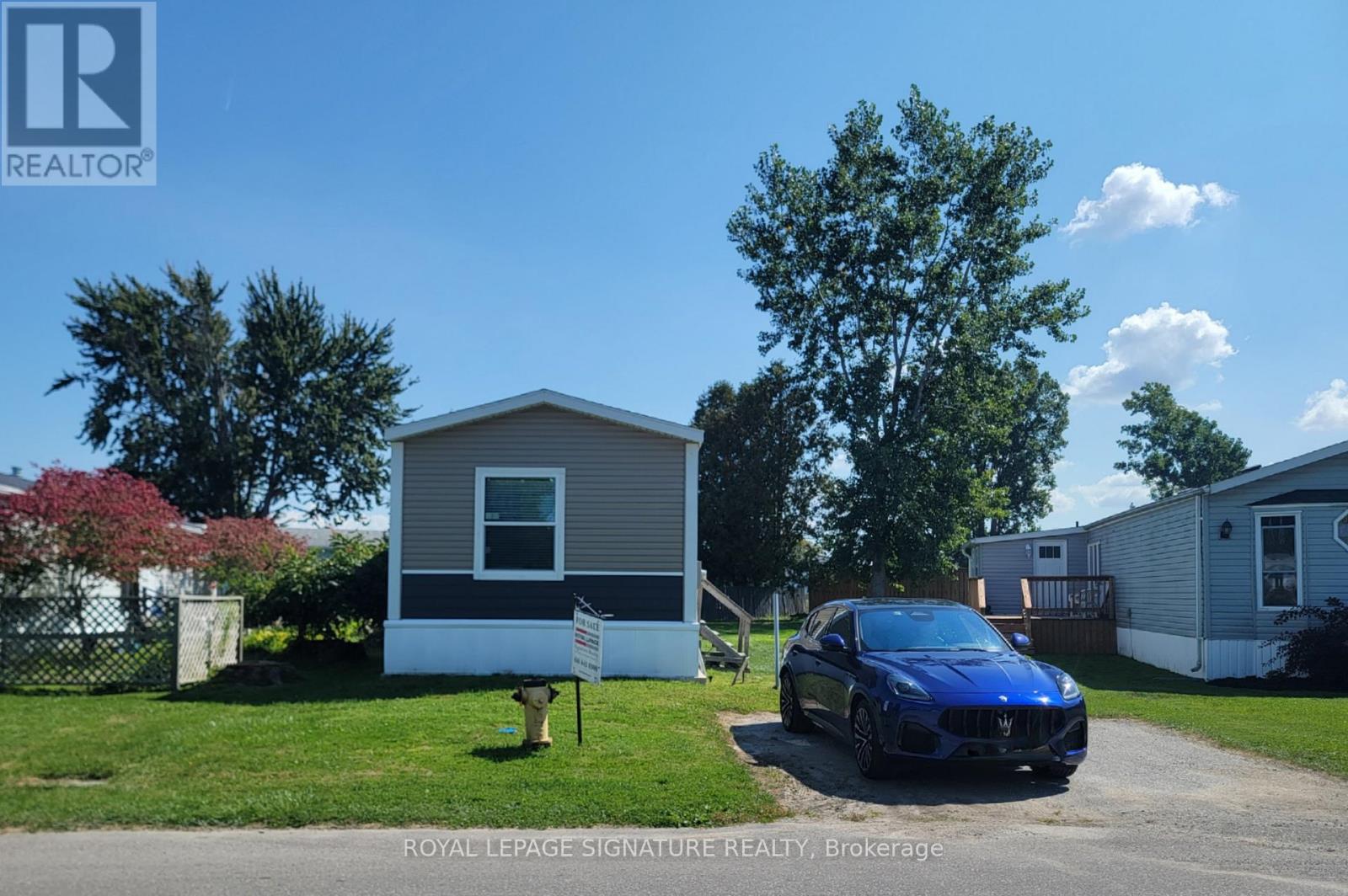 126 Regency Drive, Chatham-Kent (Chatham), Ontario  N7L 4E4 - Photo 2 - X12011558