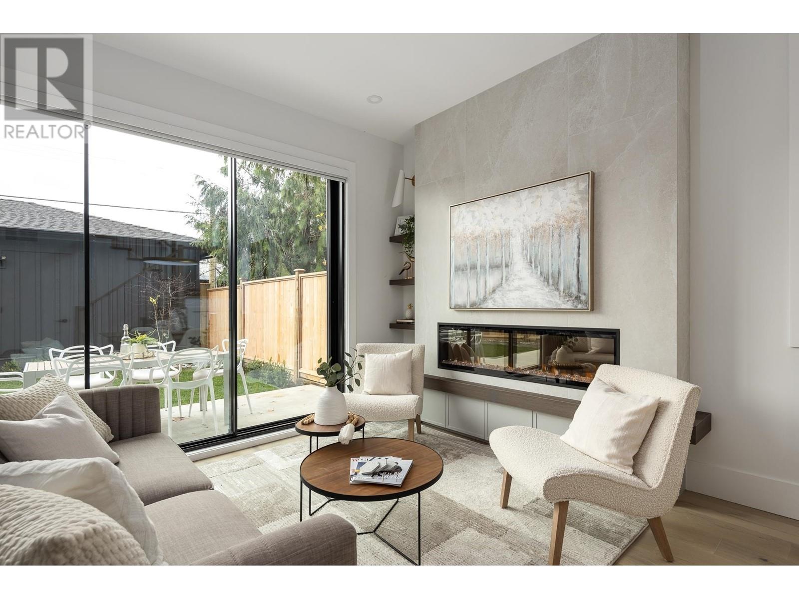 Listing Picture 13 of 30 : 2 3268 W 15TH AVENUE, Vancouver / 溫哥華 - 魯藝地產 Yvonne Lu Group - MLS Medallion Club Member