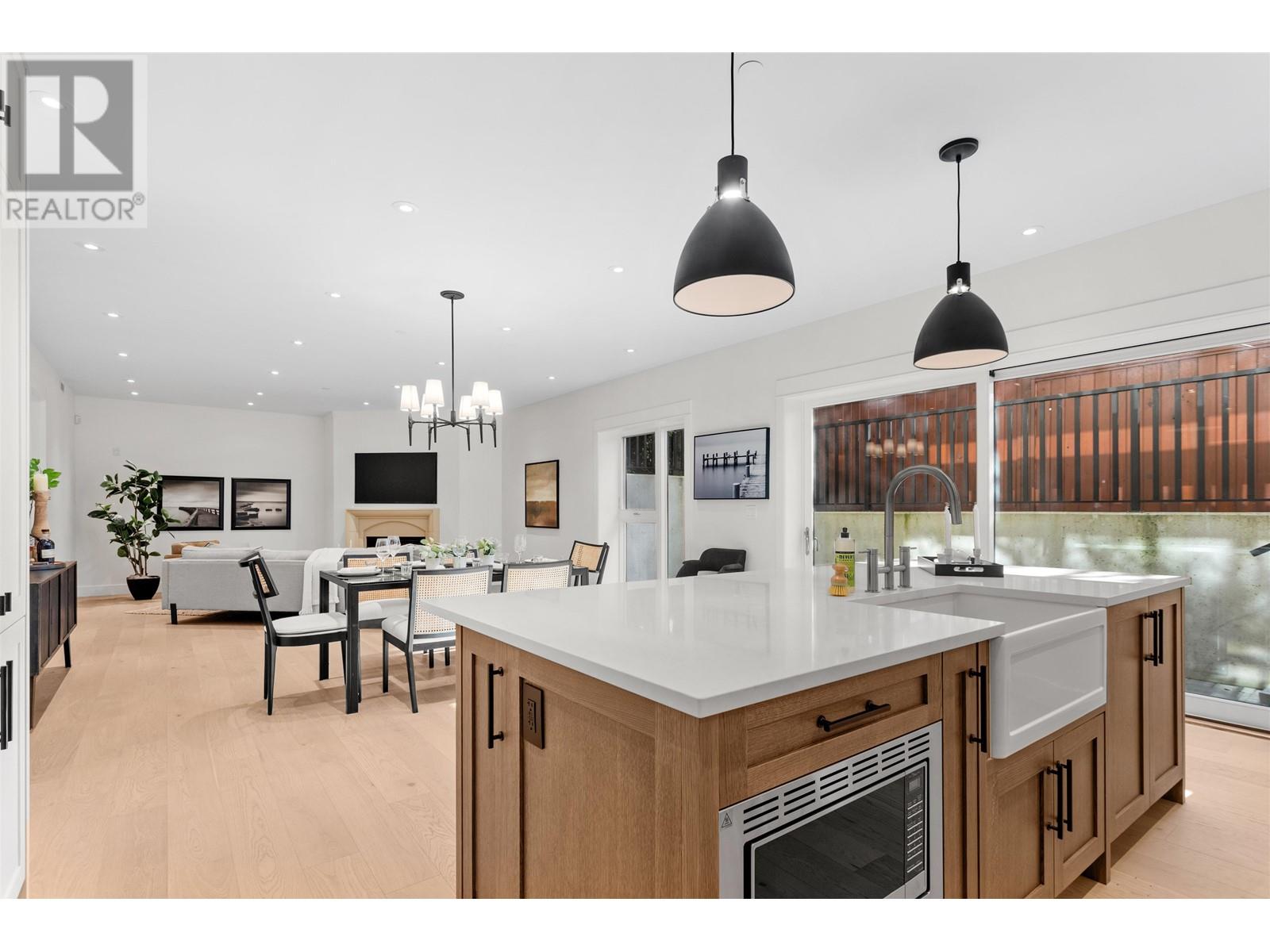 3304 Mayfair Avenue, Vancouver, British Columbia  V6N 0C5 - Photo 6 - R2976053