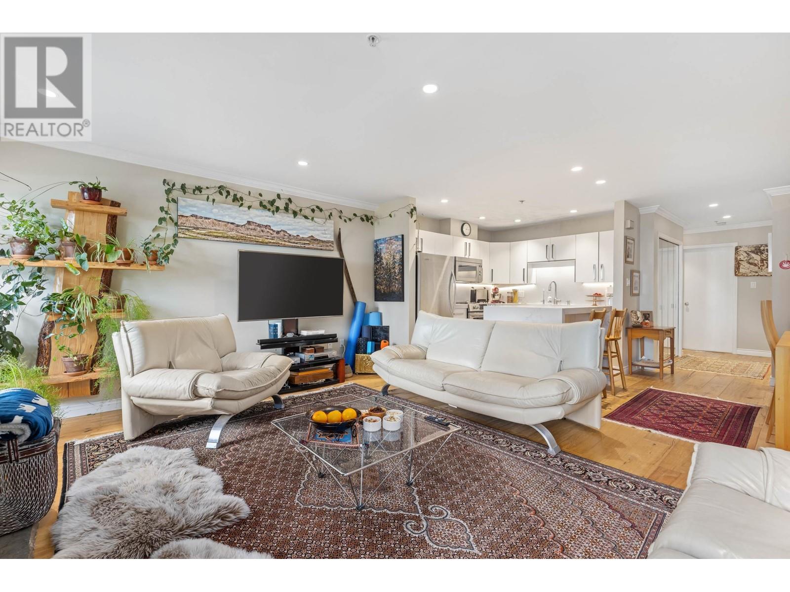 18 4637 Blackcomb Way, Whistler, British Columbia  V8E 0Y6 - Photo 6 - R2976091