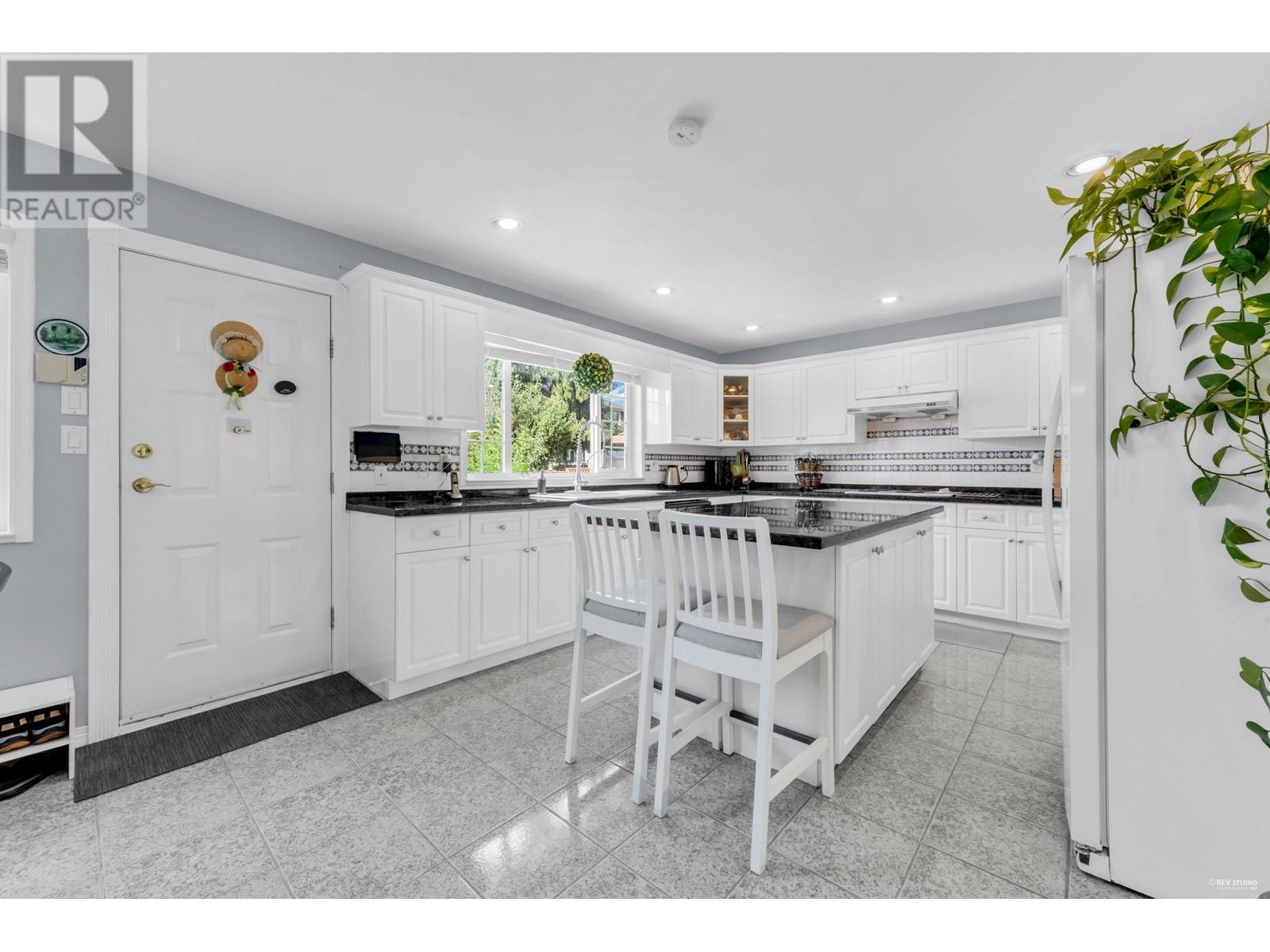 1775 Sherlock Avenue, Burnaby, British Columbia  V5A 2M9 - Photo 11 - R2976095