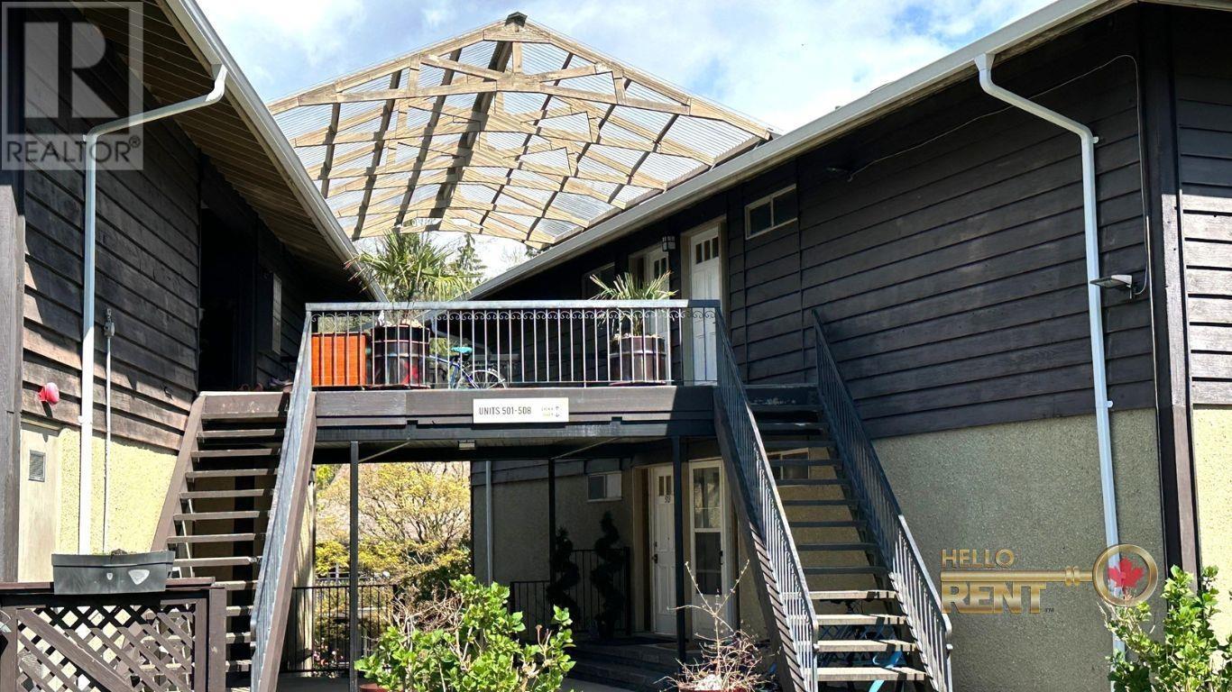 504 555 W 28th Street, North Vancouver, British Columbia  V7N 2J6 - Photo 2 - R2976096