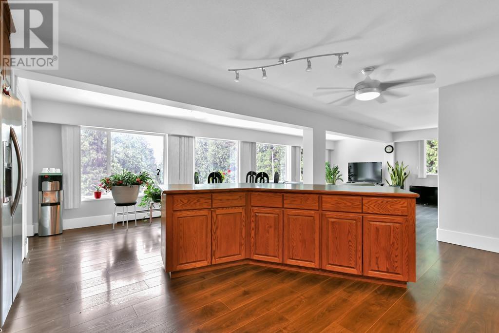 26161 Lougheed Highway, Maple Ridge, British Columbia  V2W 1M3 - Photo 11 - R2975299