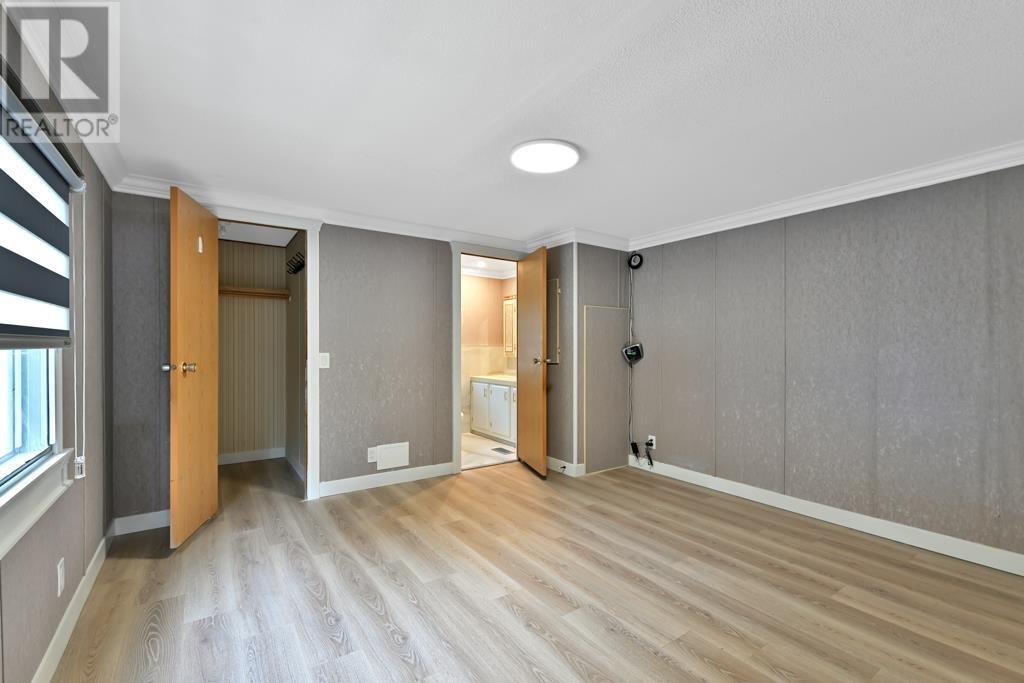 26161 Lougheed Highway, Maple Ridge, British Columbia  V2W 1M3 - Photo 35 - R2975299