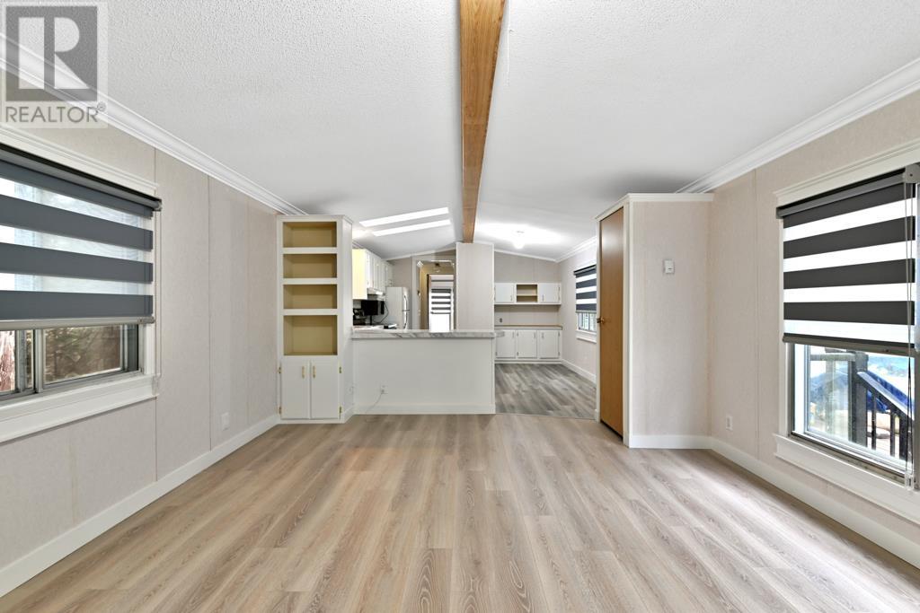 26161 Lougheed Highway, Maple Ridge, British Columbia  V2W 1M3 - Photo 38 - R2975299