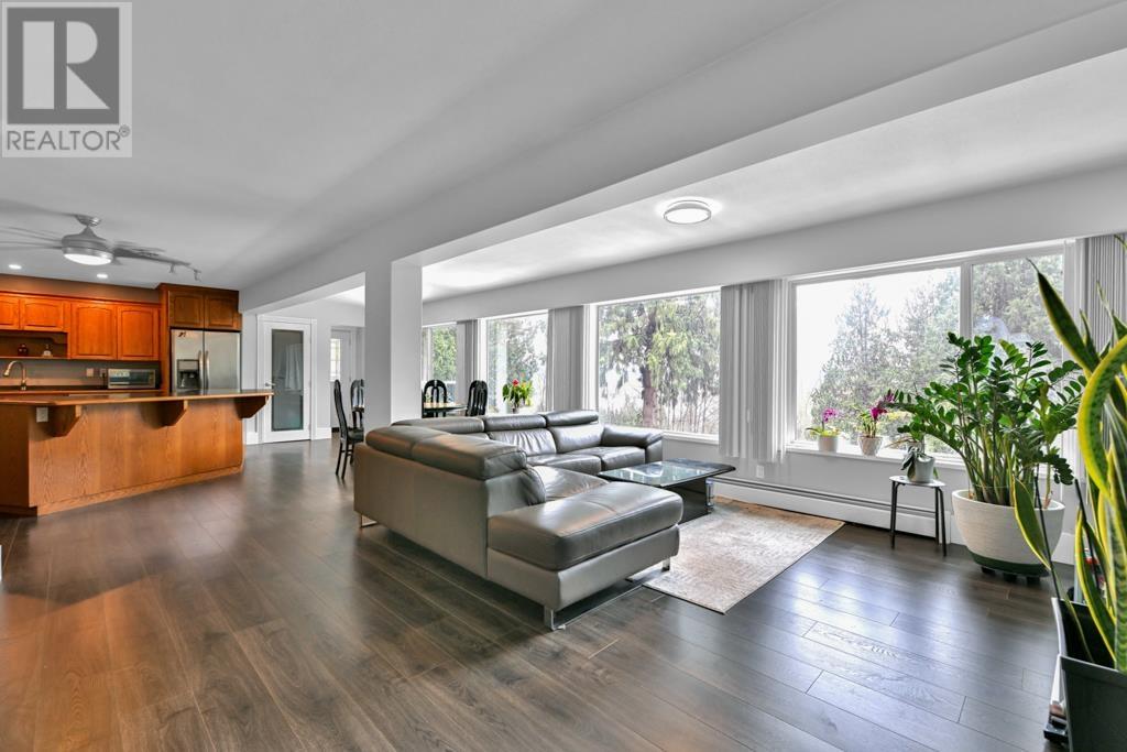 26161 Lougheed Highway, Maple Ridge, British Columbia  V2W 1M3 - Photo 13 - R2975299