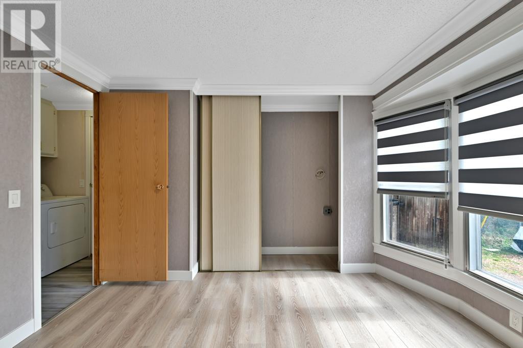 26161 Lougheed Highway, Maple Ridge, British Columbia  V2W 1M3 - Photo 33 - R2975299