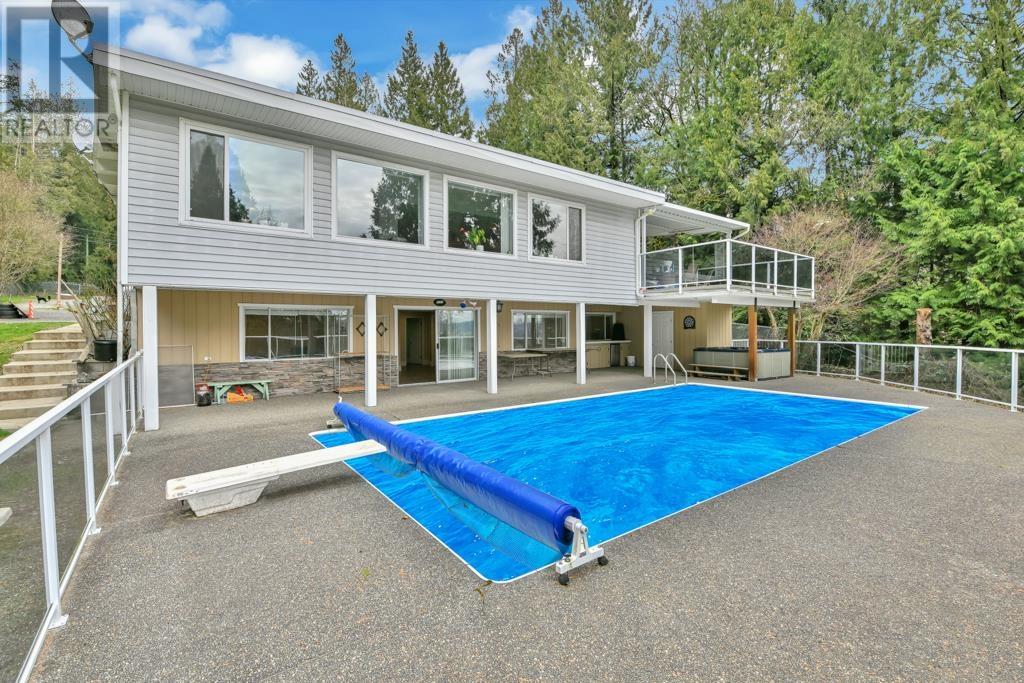 26161 Lougheed Highway, Maple Ridge, British Columbia  V2W 1M3 - Photo 1 - R2975299