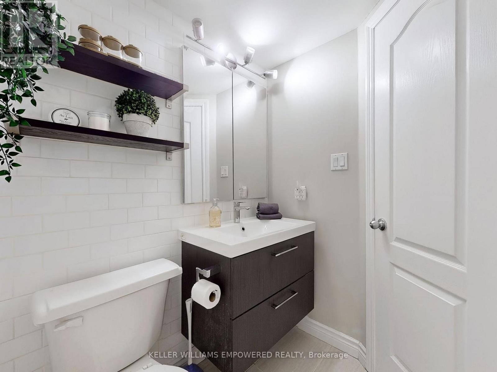 701 - 7 Sudbury Street N, Toronto, Ontario  M6J 3W6 - Photo 29 - C12011590