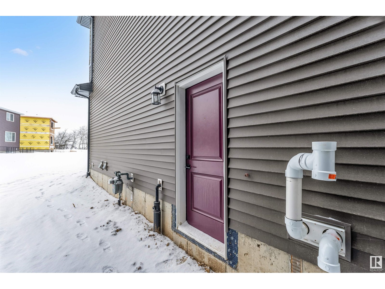 Property at 3509 42 AV image 3