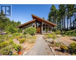 7300 The Point Rd Denman Island