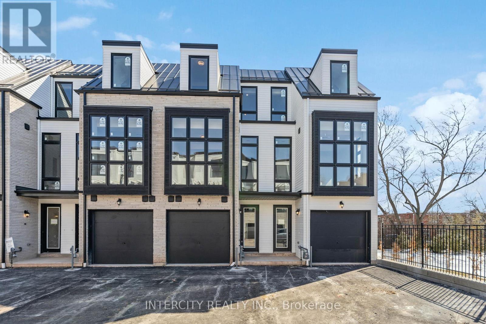 5 - 138 EAST STREET, Oakville, Ontario