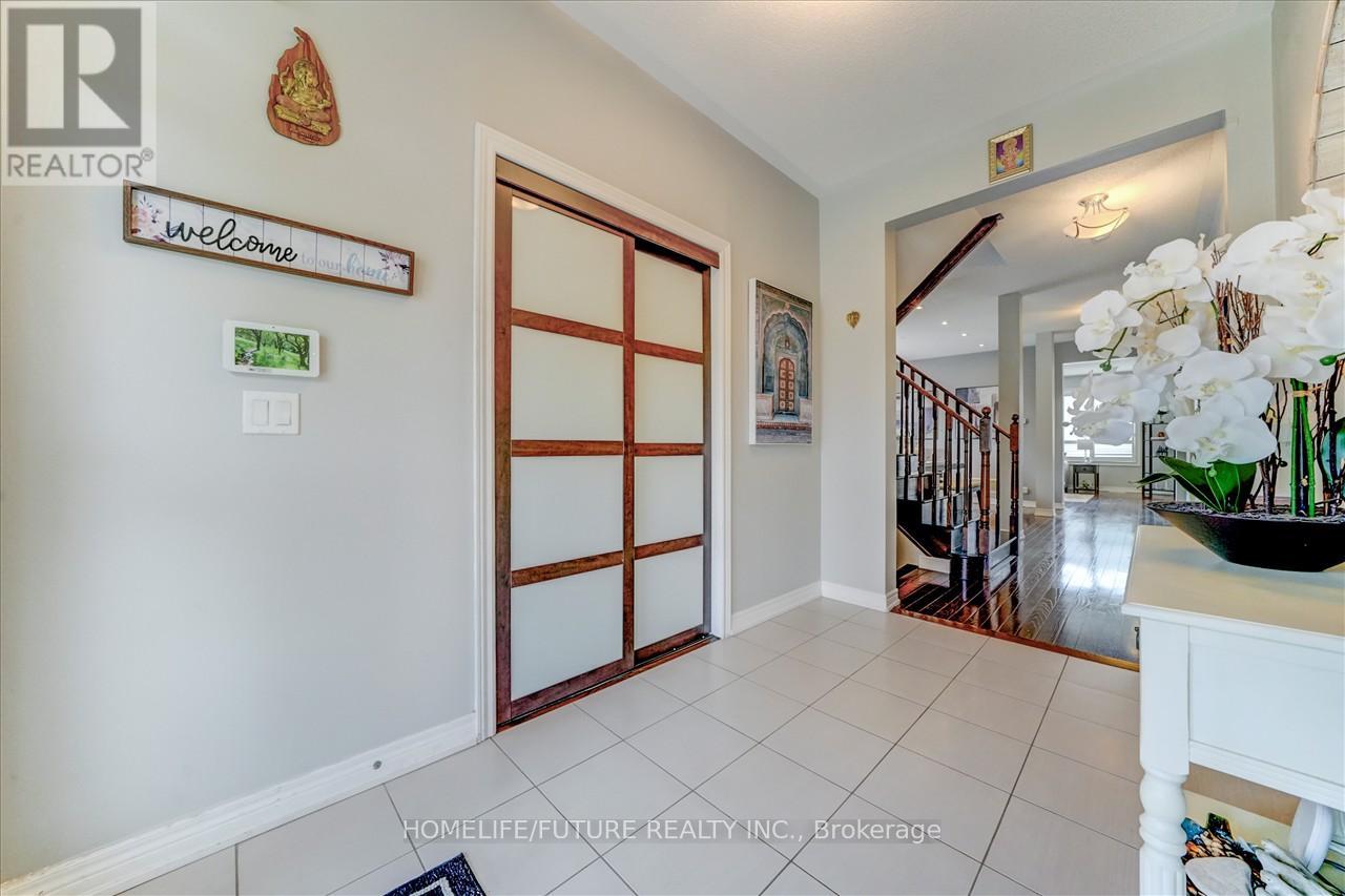 Property at 210 BLACKWELL CRESCENT image 4